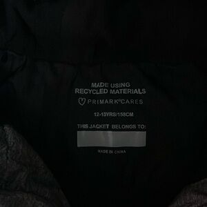 Really nice puffer jacket. Size 12-13 years